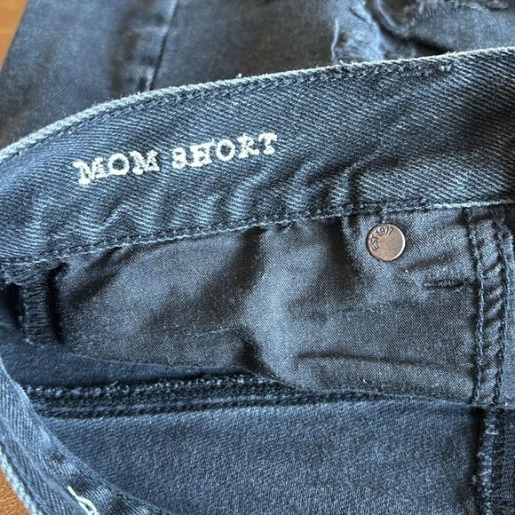 American Eagle Black Distressed Mom Jean Shorts size 2 - Picture 7 of 8